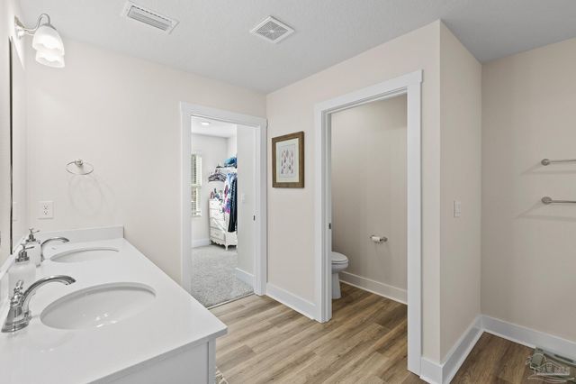 4924 Valor Ct, Pace, FL 32571