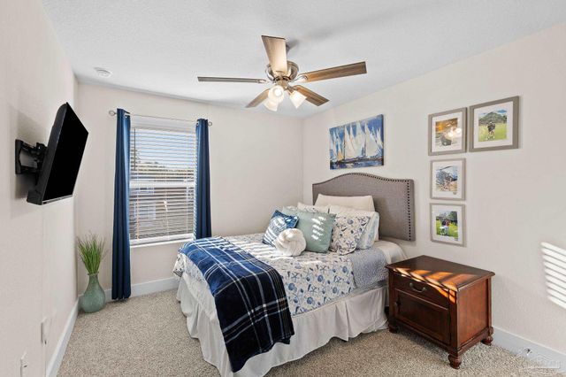 4924 Valor Ct, Pace, FL 32571