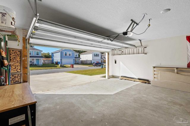 4924 Valor Ct, Pace, FL 32571