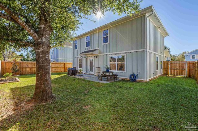 4924 Valor Ct, Pace, FL 32571