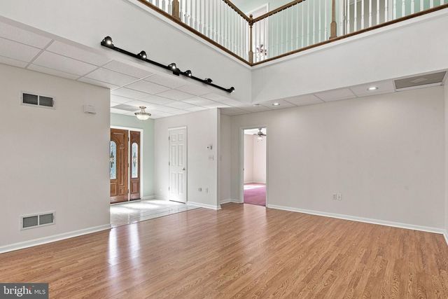 7304 SANDY HOLLOW RD, Harrisburg, PA 17112