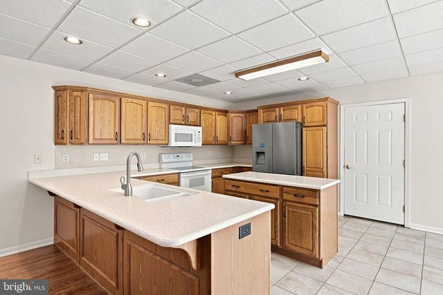 7304 SANDY HOLLOW RD, Harrisburg, PA 17112