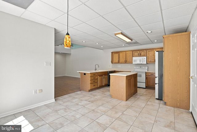 7304 SANDY HOLLOW RD, Harrisburg, PA 17112