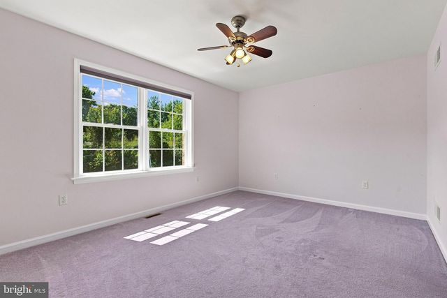 7304 SANDY HOLLOW RD, Harrisburg, PA 17112