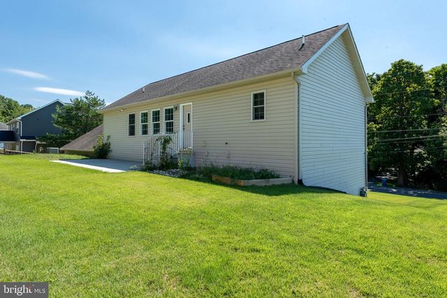 7304 SANDY HOLLOW RD, Harrisburg, PA 17112