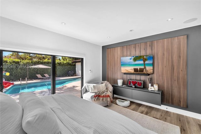 1424 Algardi Ave, Coral Gables, FL 33146