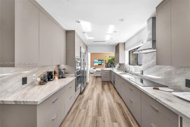 1424 Algardi Ave, Coral Gables, FL 33146