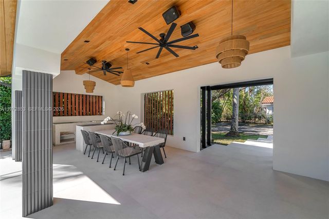 1424 Algardi Ave, Coral Gables, FL 33146