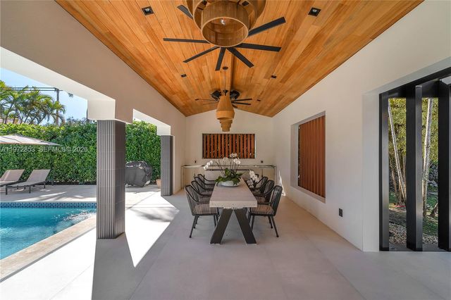 1424 Algardi Ave, Coral Gables, FL 33146