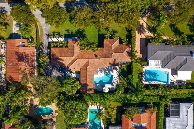 1424 Algardi Ave, Coral Gables, FL 33146