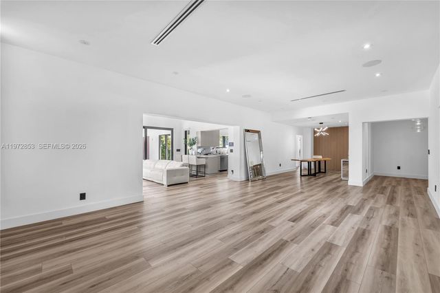 1424 Algardi Ave, Coral Gables, FL 33146