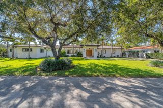 1424 Algardi Ave, Coral Gables, FL 33146