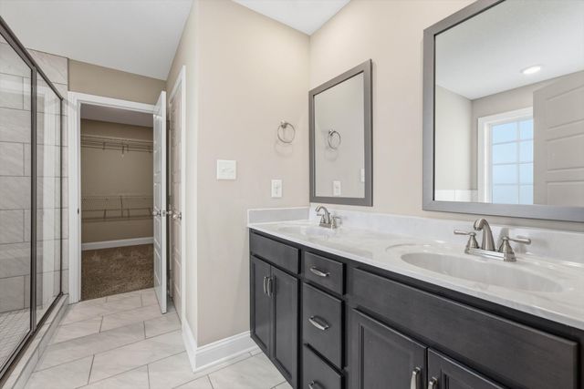 1969 Sydney Louise Dr, Clarksville, TN 37042