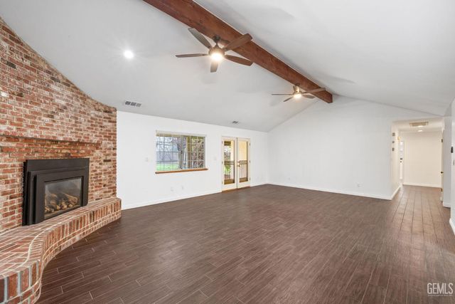 1207 Jenkins Road, Bakersfield, CA 93314