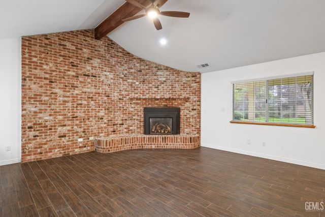 1207 Jenkins Road, Bakersfield, CA 93314