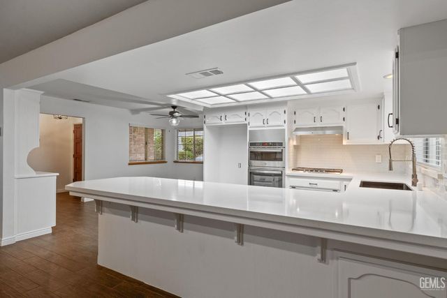 1207 Jenkins Road, Bakersfield, CA 93314