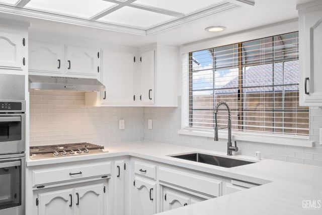 1207 Jenkins Road, Bakersfield, CA 93314