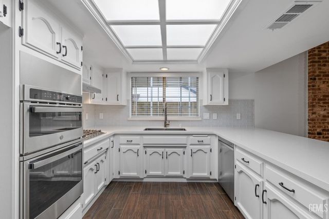 1207 Jenkins Road, Bakersfield, CA 93314