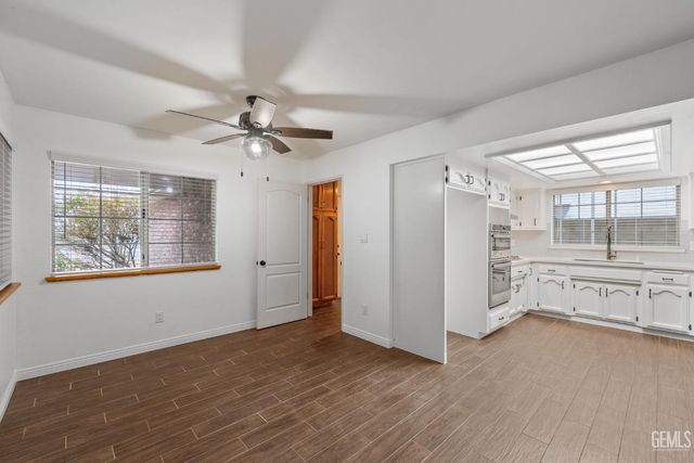 1207 Jenkins Road, Bakersfield, CA 93314