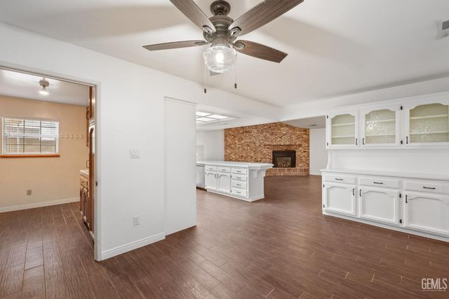 1207 Jenkins Road, Bakersfield, CA 93314