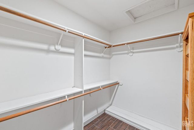 1207 Jenkins Road, Bakersfield, CA 93314