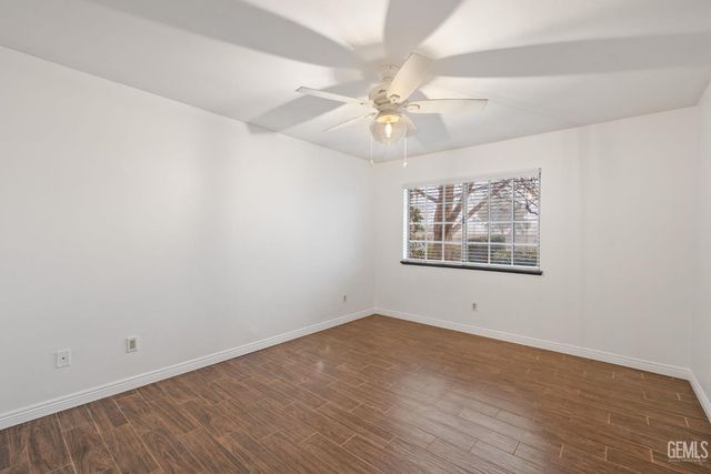 1207 Jenkins Road, Bakersfield, CA 93314