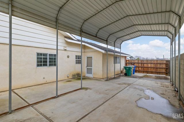 1207 Jenkins Road, Bakersfield, CA 93314