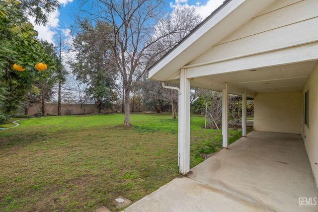 1207 Jenkins Road, Bakersfield, CA 93314