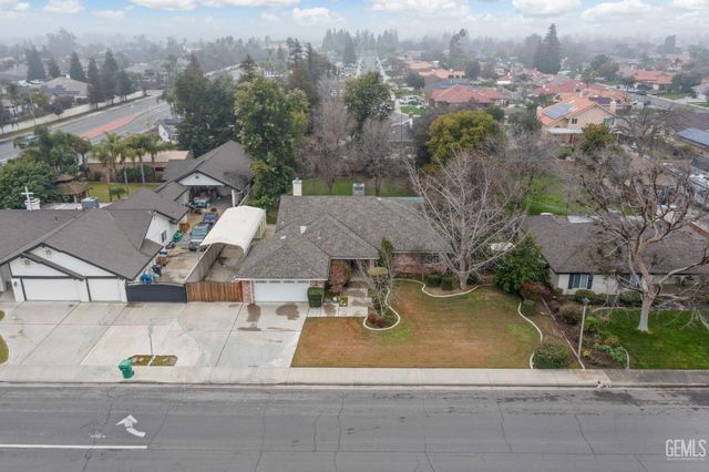 1207 Jenkins Road, Bakersfield, CA 93314