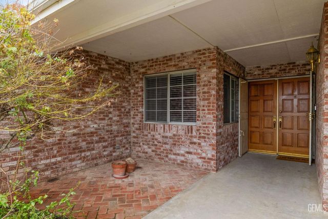 1207 Jenkins Road, Bakersfield, CA 93314