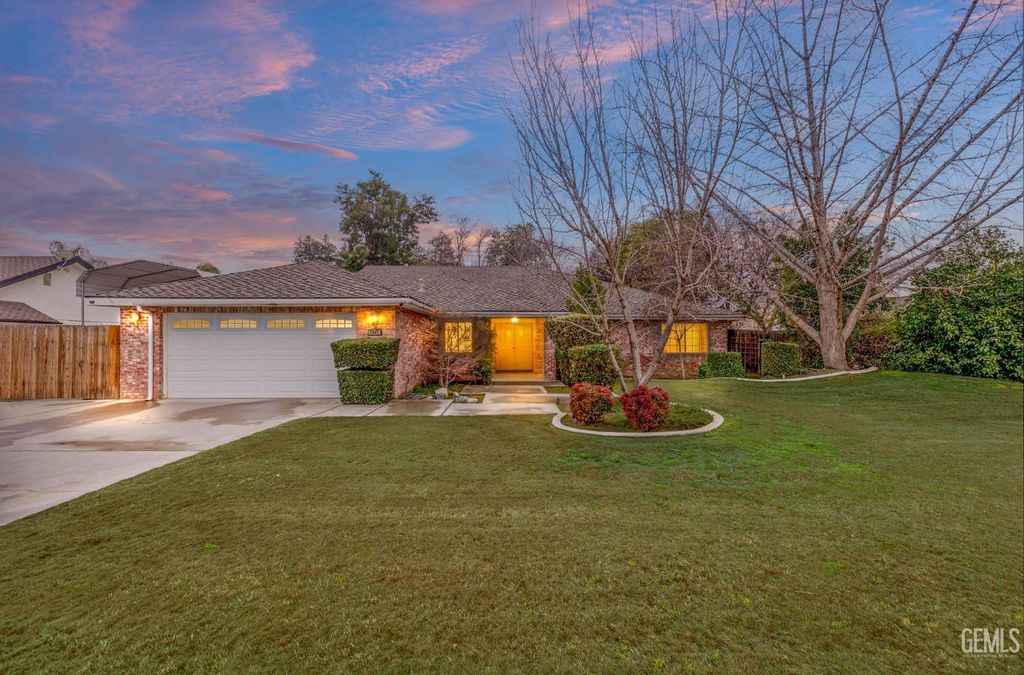 1207 Jenkins Road, Bakersfield, CA 93314