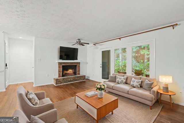 908 Tuxworth Circle, Decatur, GA 30033
