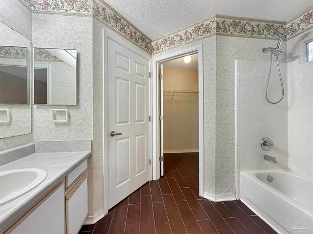 8877 Shoal Creek Ct, Pensacola, FL 32514