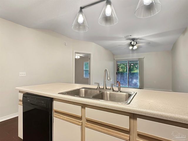 8877 Shoal Creek Ct, Pensacola, FL 32514