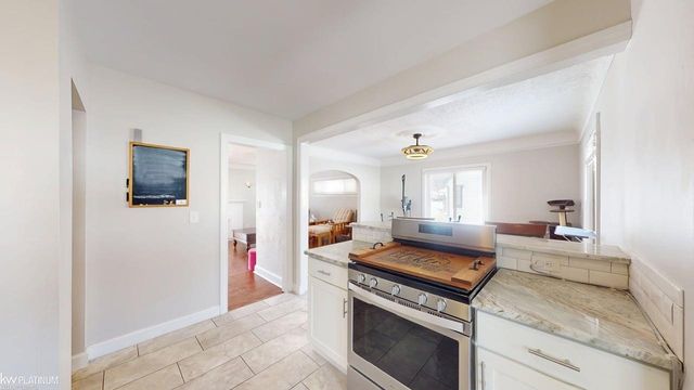 7535 Henry Street, Center Line, MI 48015