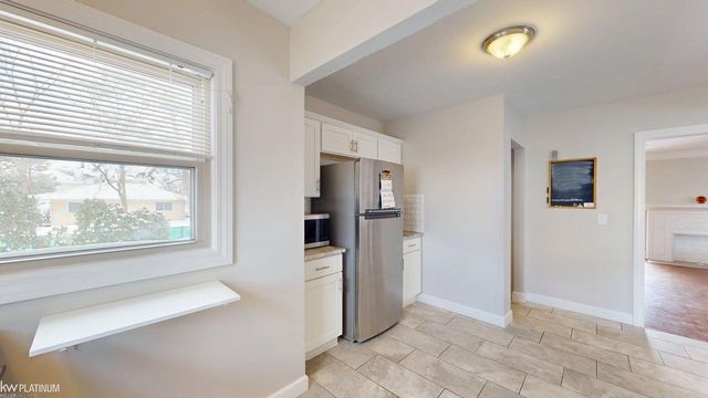 7535 Henry Street, Center Line, MI 48015