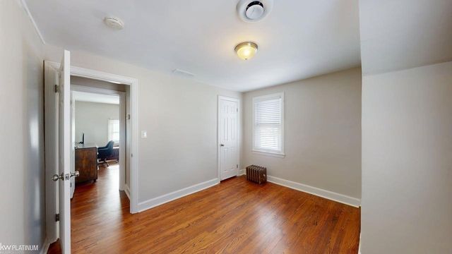 7535 Henry Street, Center Line, MI 48015