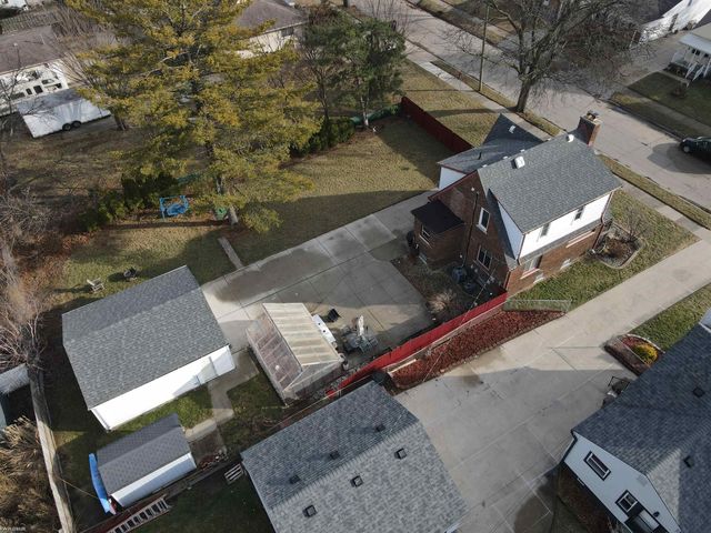 7535 Henry Street, Center Line, MI 48015