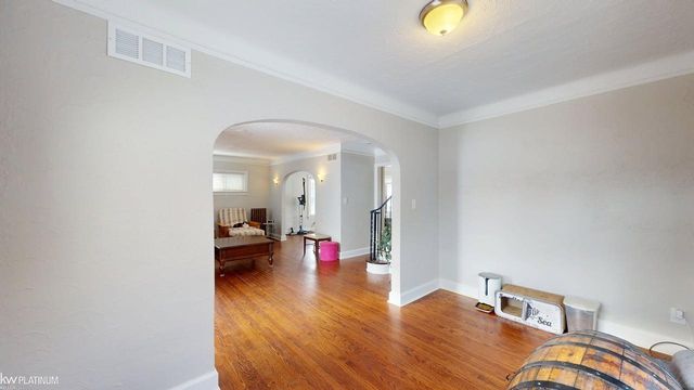 7535 Henry Street, Center Line, MI 48015