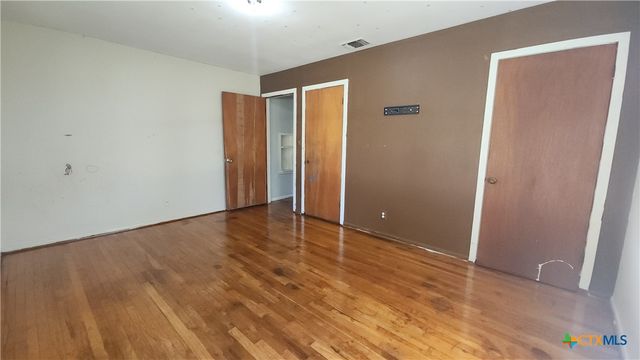 209 Diebel Drive, Victoria, TX 77905