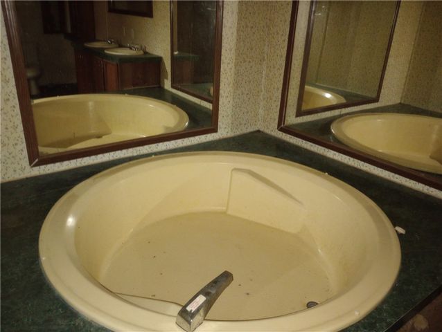 3455 Madison 8270, Huntsville, AR 72740