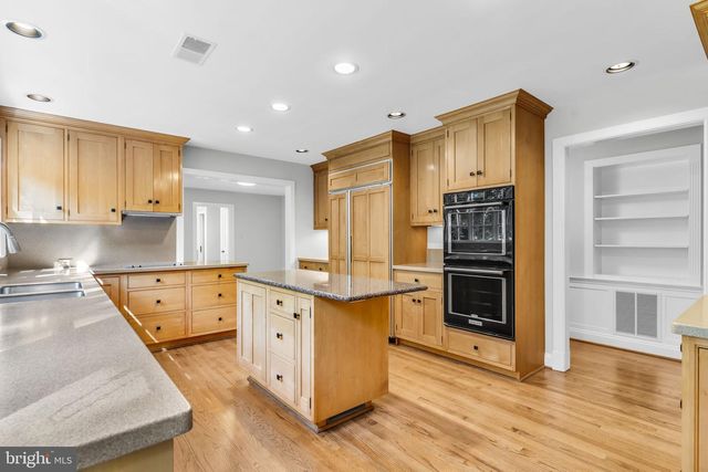 11103 BURYWOOD LN, Reston, VA 20194
