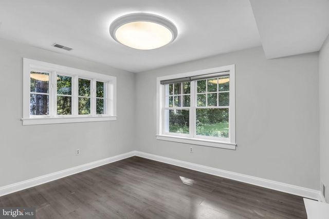 11103 BURYWOOD LN, Reston, VA 20194