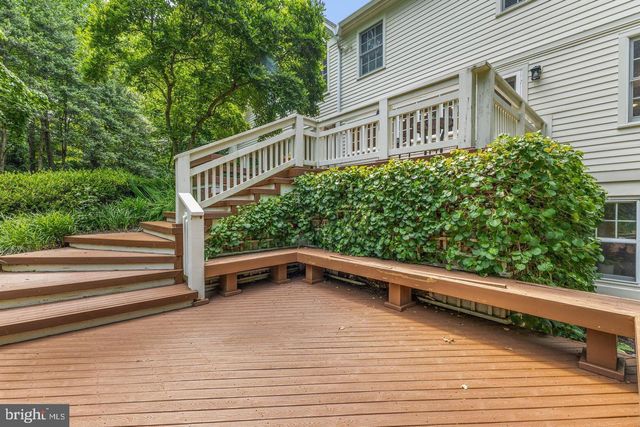 11103 BURYWOOD LN, Reston, VA 20194