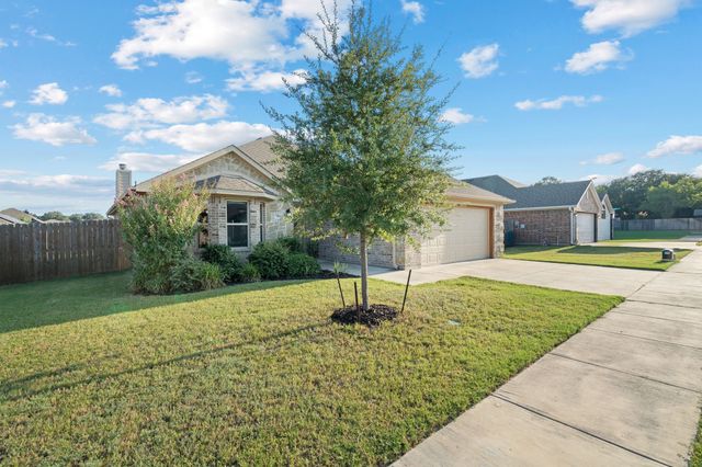 904 Sam Street, Springtown, TX 76082