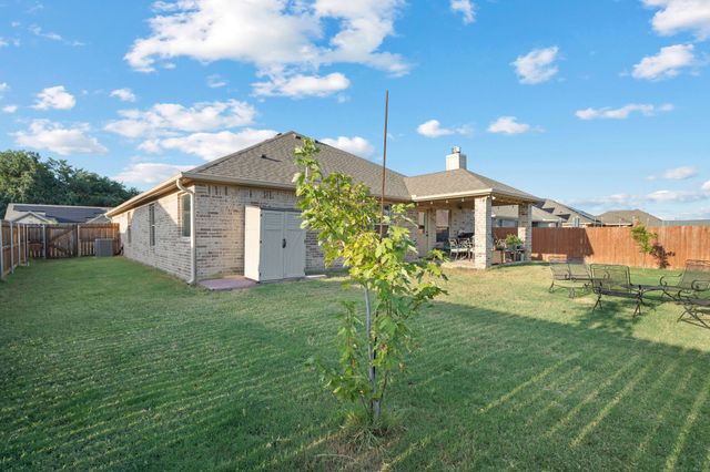 904 Sam Street, Springtown, TX 76082