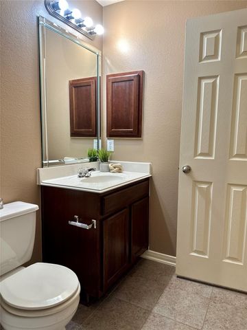 1511 Village Townhome Drive, Pasadena, TX 77504