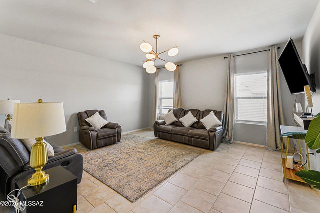 6853 S Portugal Avenue, Tucson, AZ 85757