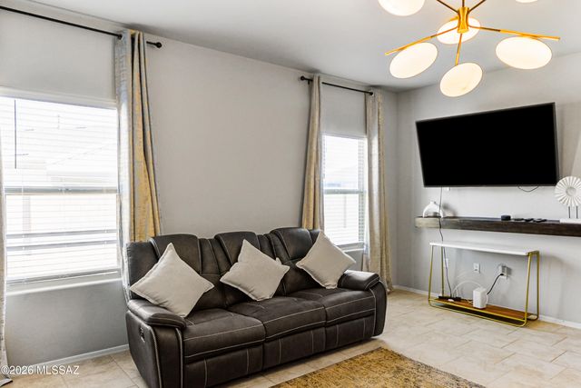 6853 S Portugal Avenue, Tucson, AZ 85757