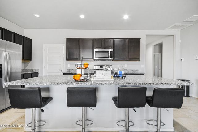 6853 S Portugal Avenue, Tucson, AZ 85757